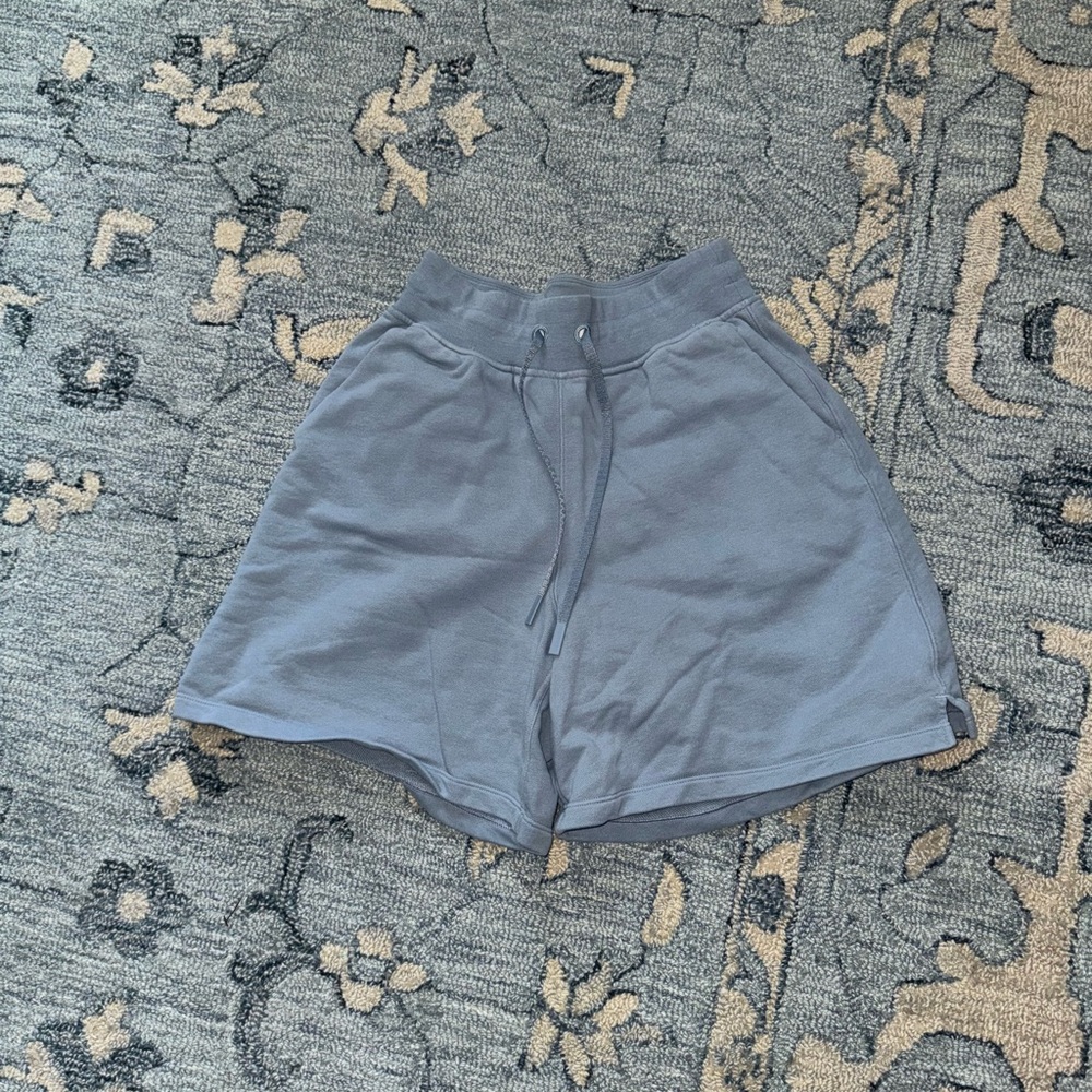 Lululemon Scuba High-Rise Short 5"